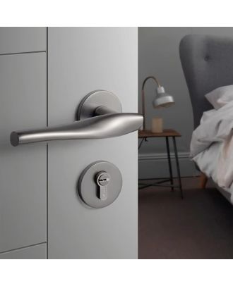 WELDER Modern Luxury interior door handle matte satin nickel