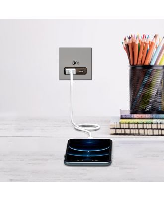 Schneider New Unica - Double USB Quick Charge A+C type 18W 2 modules, Aluminum