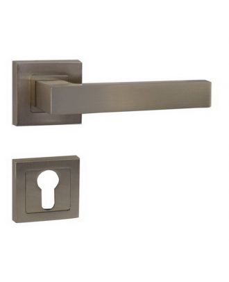 Handles With Square Rosettes